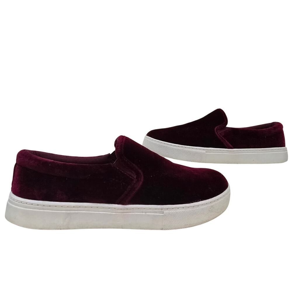 Mossimo Red Velvet Sneakers Grunge 90's Nostalgia Comfortable Women's Size 6